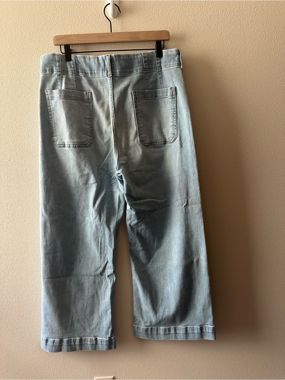 Anthropologie Maeve the Colette wide leg cropped jean light wash size 34 - Picture 3 of 10